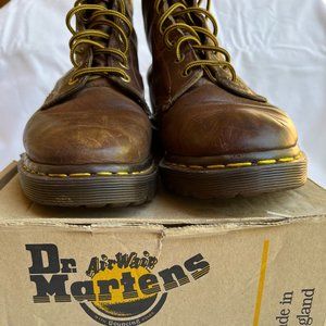 Dr./Doc Martens Vintage 1995 Brown Leather Lace-up Boots